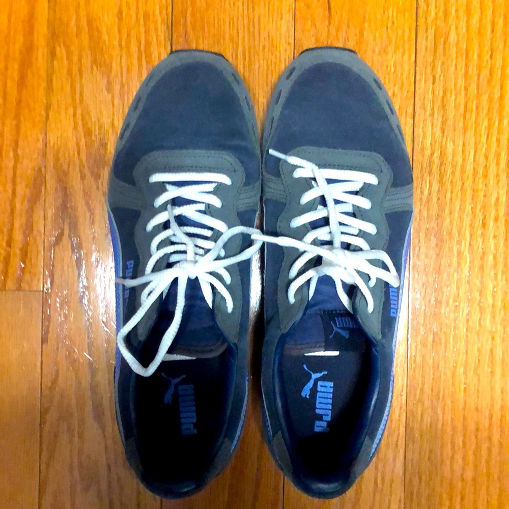 Puma Sneakers